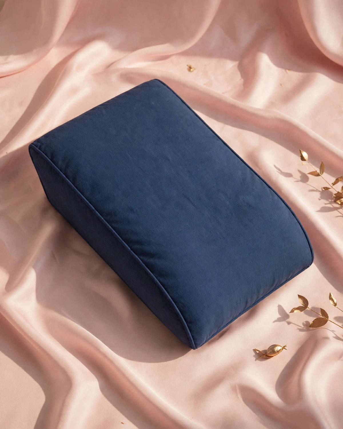 Dame Pillo Indigo — flatlay view