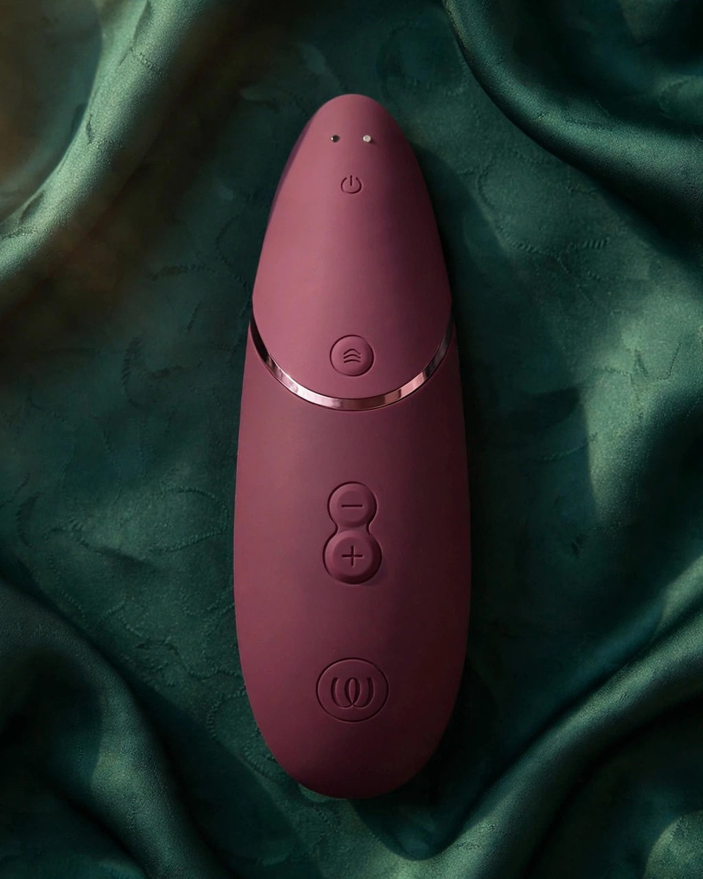 Womanizer Next Bordeaux — hero view